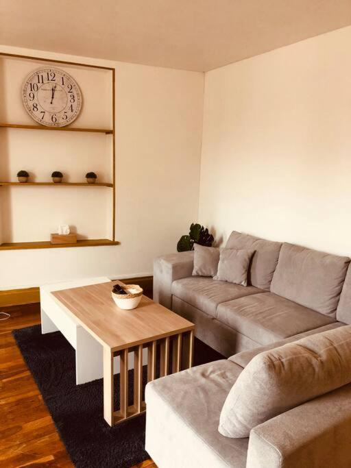 Spacieux Et Elegant Appartement Idealement Situe. Chamouilley Exterior photo